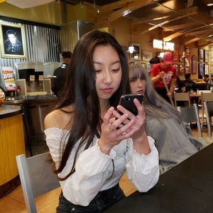 Meet your Posher, Dana